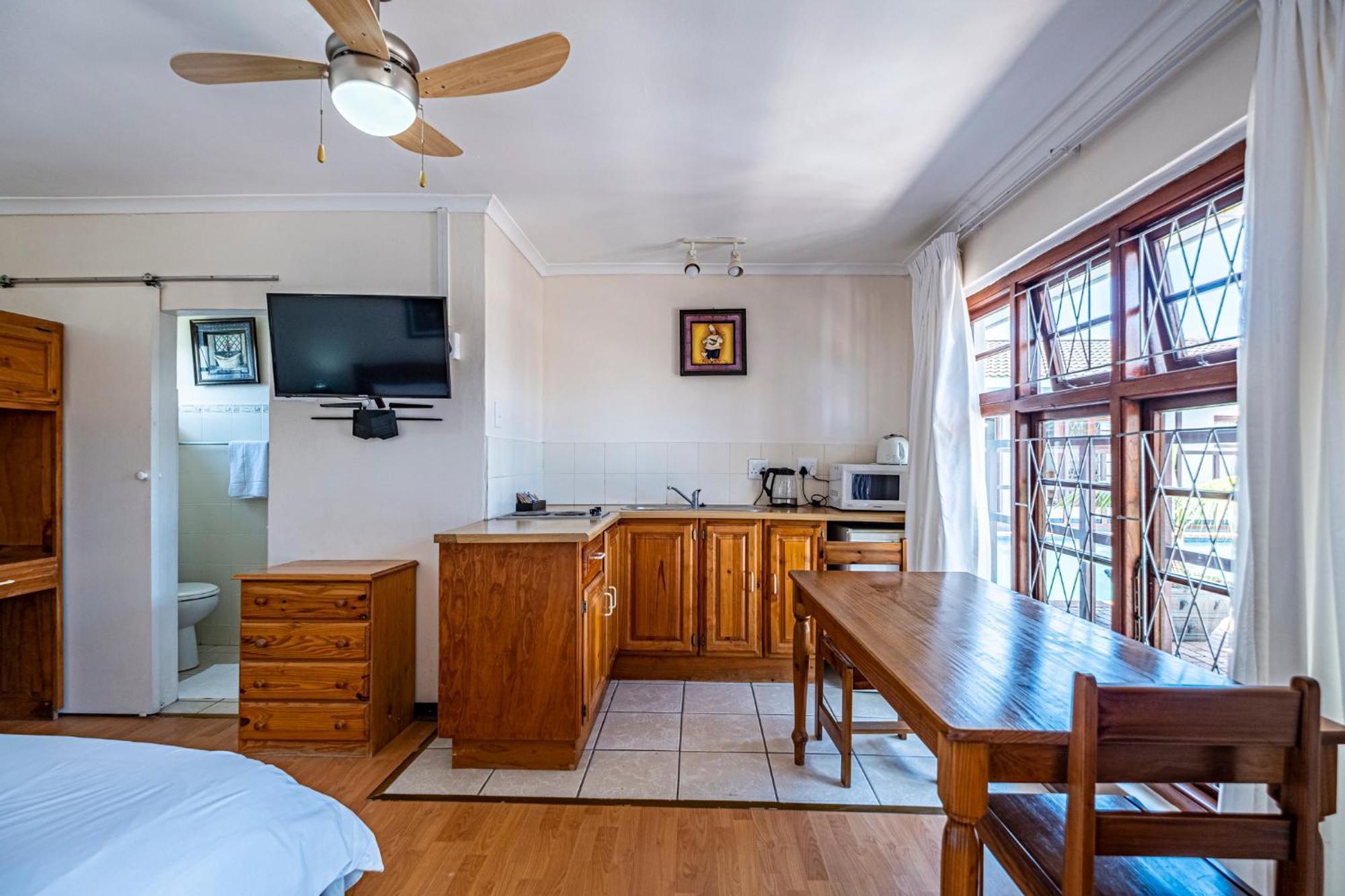 5 Third Avenue Guesthouse Port Elizabeth Exterior photo