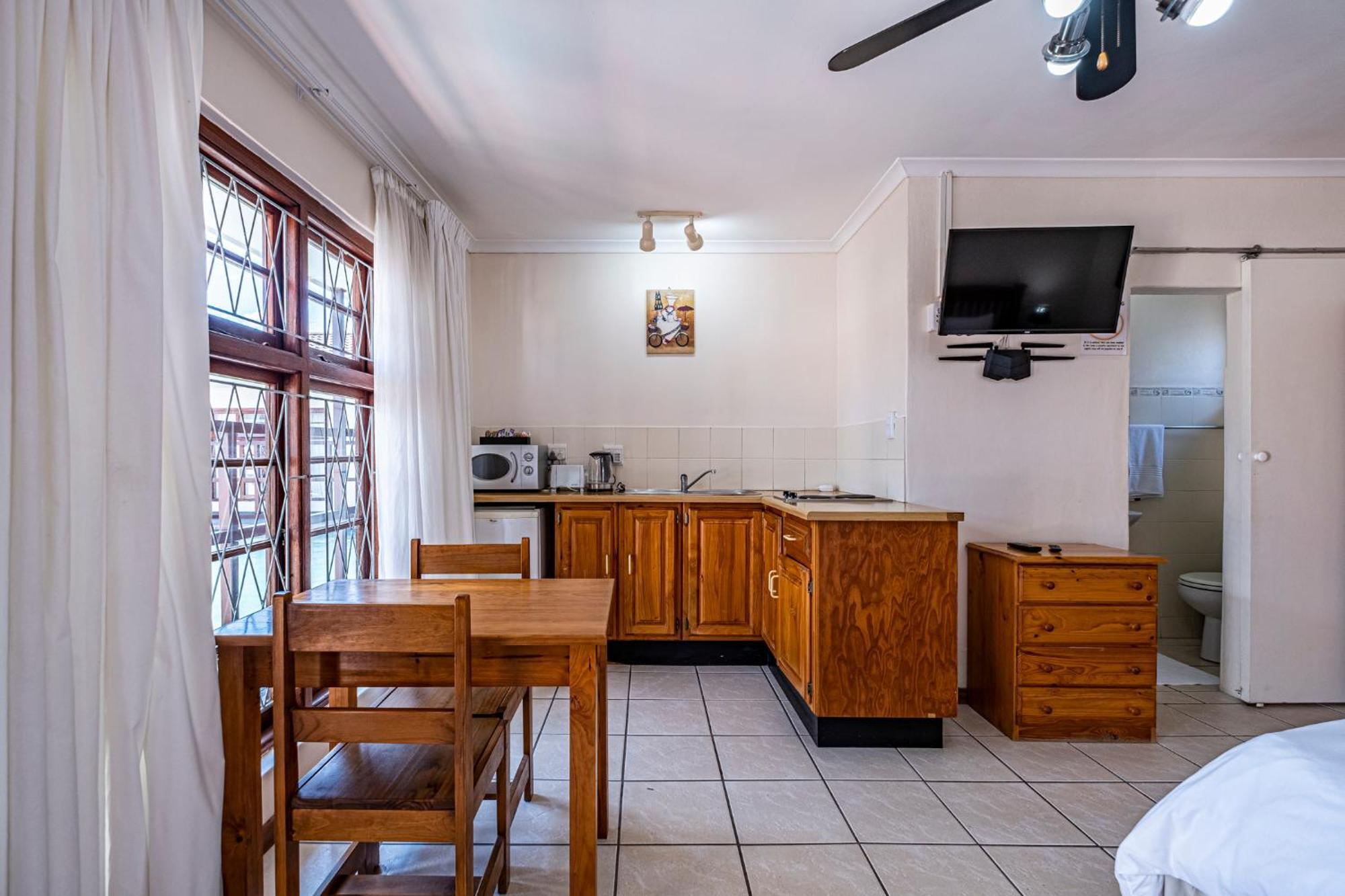 5 Third Avenue Guesthouse Port Elizabeth Exterior photo